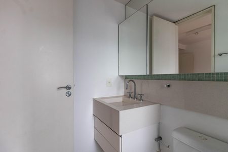 Apartamento à venda com 250m², 3 quartos e 4 vagasBanheiro da Suíte 3