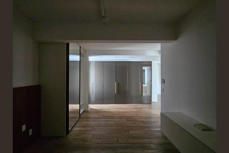 Apartamento à venda com 250m², 3 quartos e 4 vagasSuíte 1