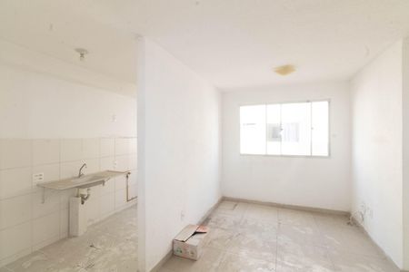 Sala de apartamento para alugar com 2 quartos, 42m² em Campo Grande, Rio de Janeiro