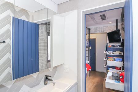 Apartamento à venda com 147m², 3 quartos e 3 vagasBanheiro da Suíte 2