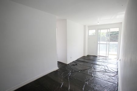 Sala de apartamento à venda com 3 quartos, 66m² em Pechincha, Rio de Janeiro