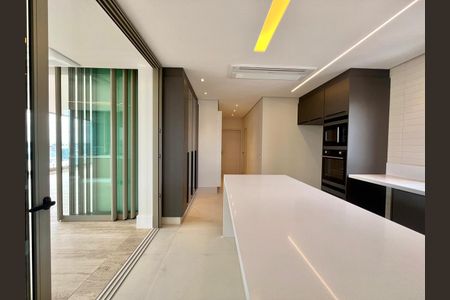 Apartamento à venda com 257m², 3 quartos e 5 vagasCozinha