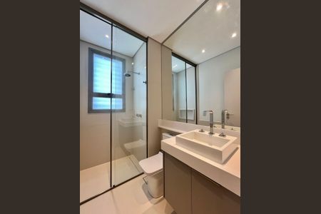 Apartamento à venda com 257m², 3 quartos e 5 vagasBanheiro da Suíte 1