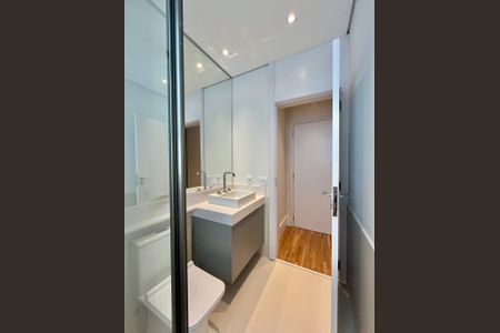 Apartamento à venda com 257m², 3 quartos e 5 vagasBanheiro da Suíte 1