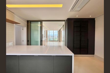 Apartamento à venda com 257m², 3 quartos e 5 vagasCozinha