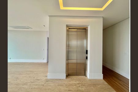 Apartamento à venda com 257m², 3 quartos e 5 vagasSala
