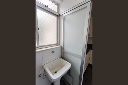 Apartamento à venda com 101m², 2 quartos e 1 vagaÁrea de Serviço