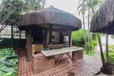 Apartamento à venda com 101m², 2 quartos e 1 vagaÁrea comum - Churrasqueira