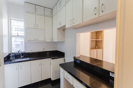 Apartamento à venda com 101m², 2 quartos e 1 vagaCozinha