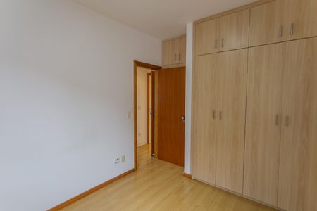 Apartamento à venda com 101m², 2 quartos e 1 vagaSuíte