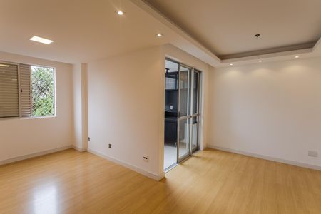 Apartamento à venda com 101m², 2 quartos e 1 vagaSala