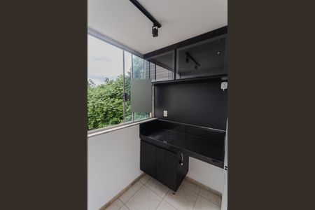 Apartamento à venda com 101m², 2 quartos e 1 vagaVaranda na Sala