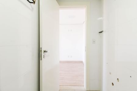 Apartamento para alugar com 183m², 3 quartos e 2 vagasQuarto e banheiro de serviço