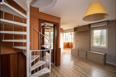 Sala  de apartamento para alugar com 2 quartos, 85m² em Petrópolis, Porto Alegre