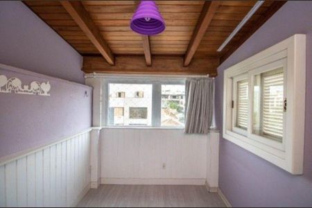 Quarto 2 de apartamento para alugar com 2 quartos, 85m² em Petrópolis, Porto Alegre