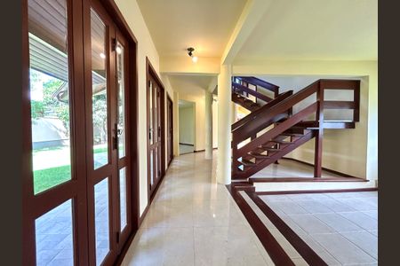 Casa de condomínio para alugar com 385m², 4 quartos e 4 vagasSala 2