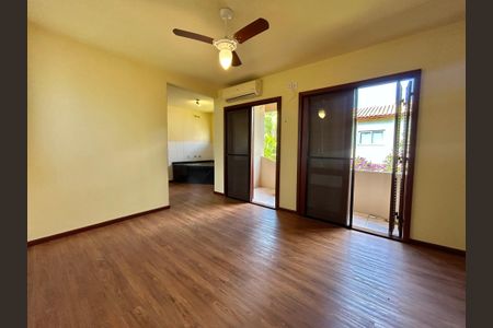 Casa de condomínio para alugar com 385m², 4 quartos e 4 vagasSuíte 