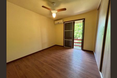 Casa de condomínio para alugar com 385m², 4 quartos e 4 vagasQuarto 2 