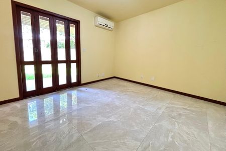 Casa de condomínio para alugar com 385m², 4 quartos e 4 vagasSala 3