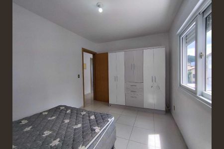 Quarto 2 de apartamento para alugar com 2 quartos, 63m² em Vila Nova, Novo Hamburgo