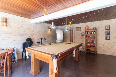 Casa à venda com 271m², 3 quartos e 4 vagasSala 2