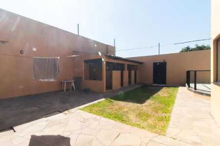 Casa à venda com 271m², 3 quartos e 4 vagasQuintal