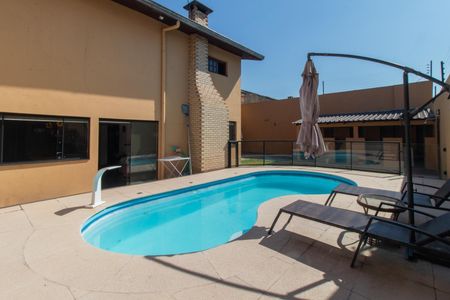 Casa à venda com 271m², 3 quartos e 4 vagasPiscina