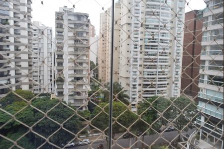 Apartamento à venda com 216m², 3 quartos e 4 vagasVista