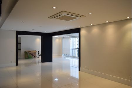 Apartamento à venda com 216m², 3 quartos e 4 vagasSala