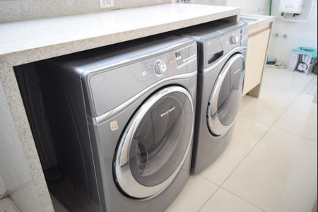 Apartamento à venda com 216m², 3 quartos e 4 vagasÁrea de Serviço