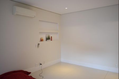 Apartamento à venda com 216m², 3 quartos e 4 vagasSuíte 3