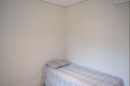 Apartamento à venda com 216m², 3 quartos e 4 vagasSuíte 2