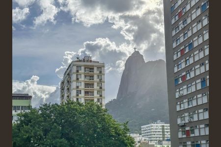 Apartamento à venda com 131m², 4 quartos e 1 vaga