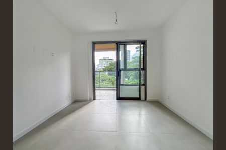 Apartamento à venda com 131m², 4 quartos e 1 vaga