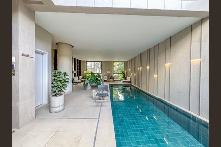 Apartamento à venda com 131m², 4 quartos e 1 vaga