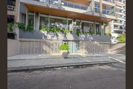 Apartamento à venda com 131m², 4 quartos e 1 vaga