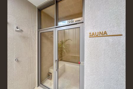 Apartamento à venda com 131m², 4 quartos e 1 vaga