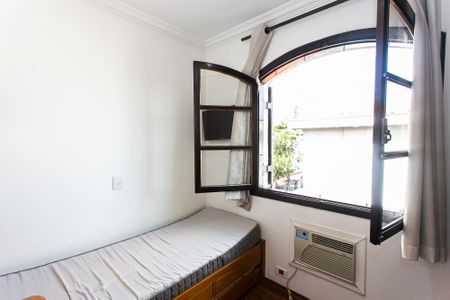 Casa à venda com 231m², 3 quartos e 3 vagasQuarto 2