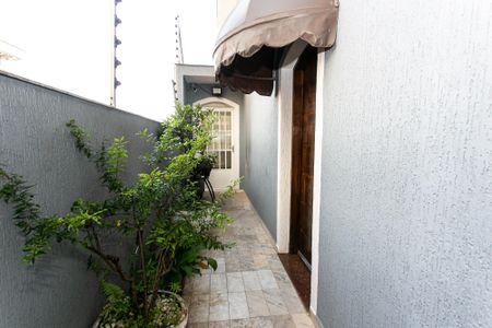 Casa à venda com 231m², 3 quartos e 3 vagasCorredor
