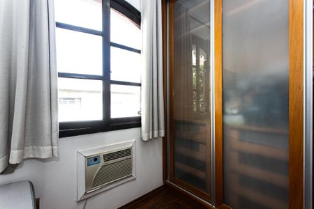 Casa à venda com 231m², 3 quartos e 3 vagasQuarto 2