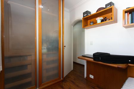 Casa à venda com 231m², 3 quartos e 3 vagasQuarto 2