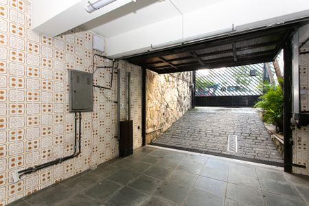 Casa à venda com 231m², 3 quartos e 3 vagasGaragem