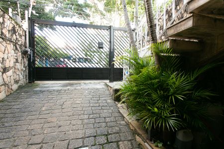 Casa à venda com 231m², 3 quartos e 3 vagasGaragem