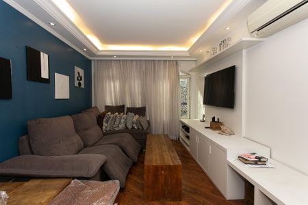 Casa à venda com 231m², 3 quartos e 3 vagasSala