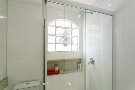 Casa à venda com 231m², 3 quartos e 3 vagasBanheiro social 2