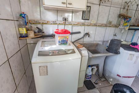 Casa à venda com 225m², 3 quartos e 5 vagas Casa à venda com 225m², 3 quartos e 5 vagasCasa 2 - área de serviço