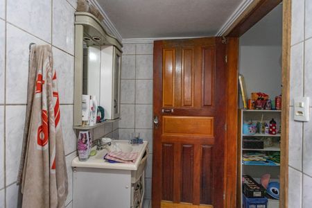 Casa à venda com 225m², 3 quartos e 5 vagas Casa à venda com 225m², 3 quartos e 5 vagasCasa 1 - banheiro da suíte