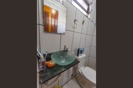 Casa à venda com 225m², 3 quartos e 5 vagas Casa à venda com 225m², 3 quartos e 5 vagasCasa 2 - banheiro