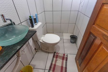 Casa à venda com 225m², 3 quartos e 5 vagas Casa à venda com 225m², 3 quartos e 5 vagasCasa 2 - banheiro