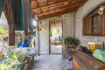 Casa à venda com 225m², 3 quartos e 5 vagas Casa à venda com 225m², 3 quartos e 5 vagasCasa 1 - varanda